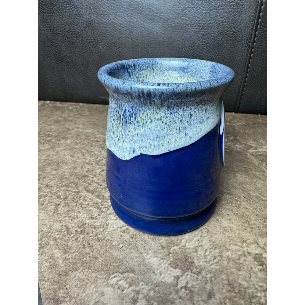 RARE 2012 Buc-ees Beaver Logo Blue Drip Glaze Mug Deneen Hand Thrown Pottery - Picture 2 of 5